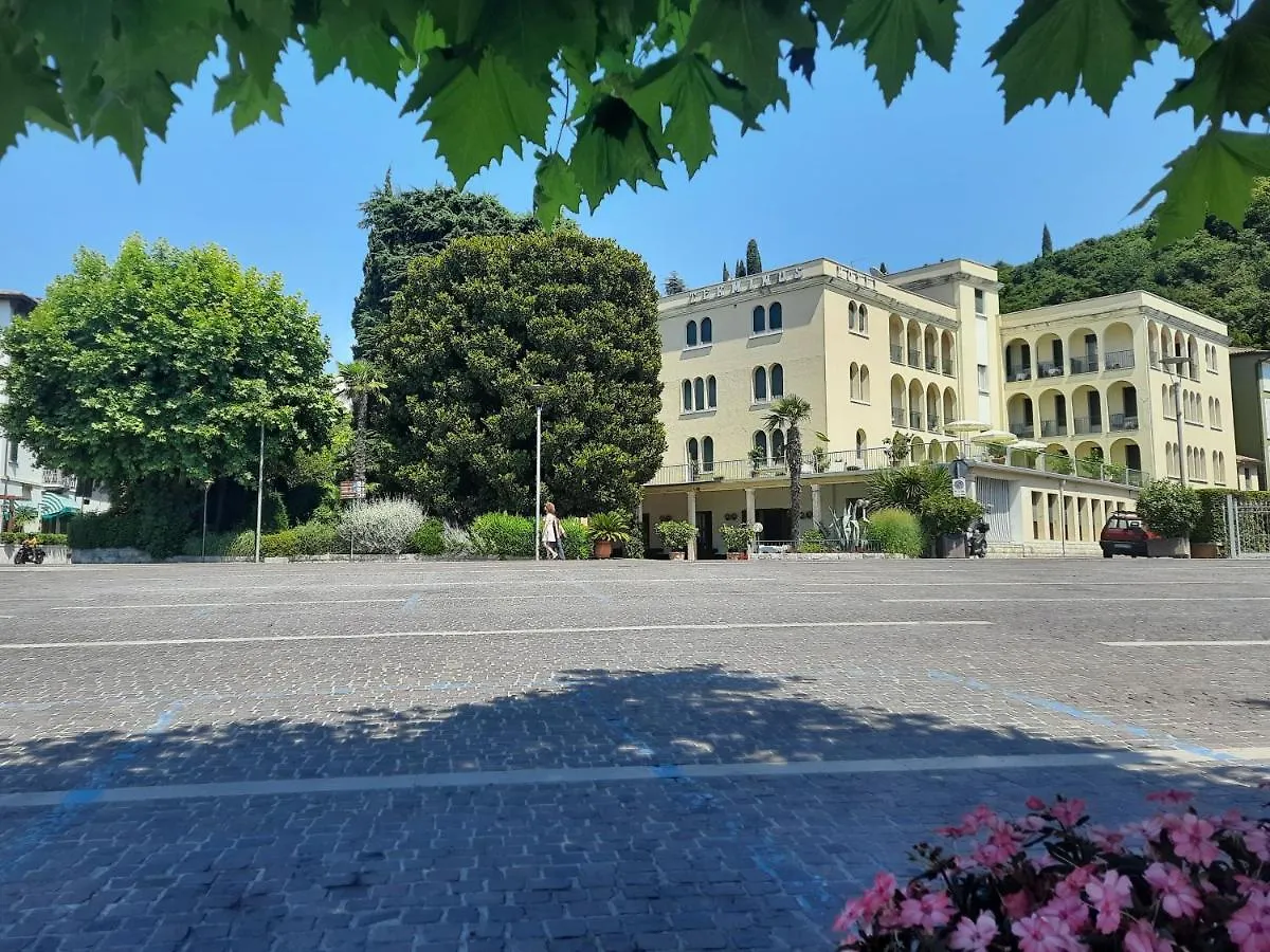 Hotel Terminus Garda