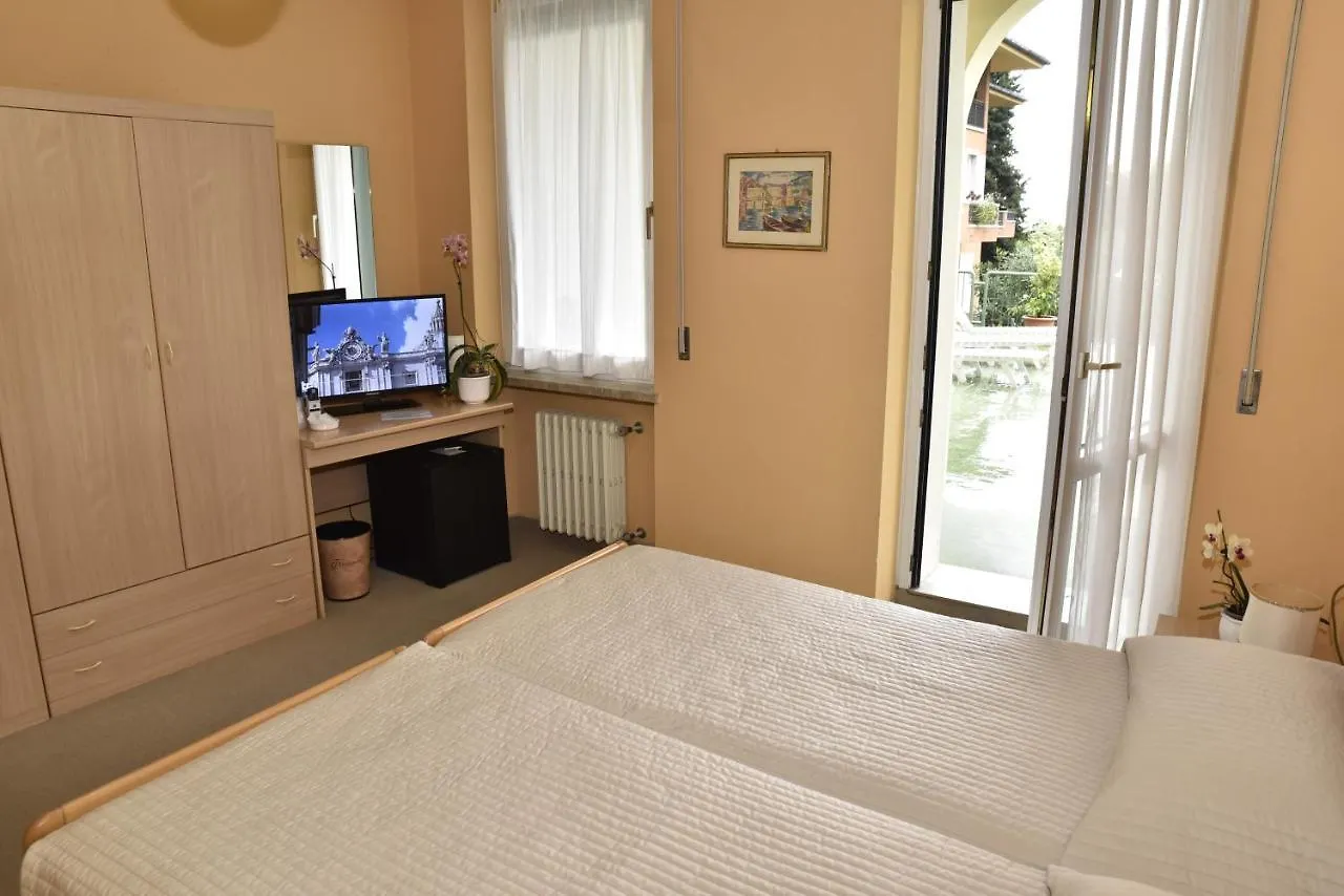Hotel Terminus Garda